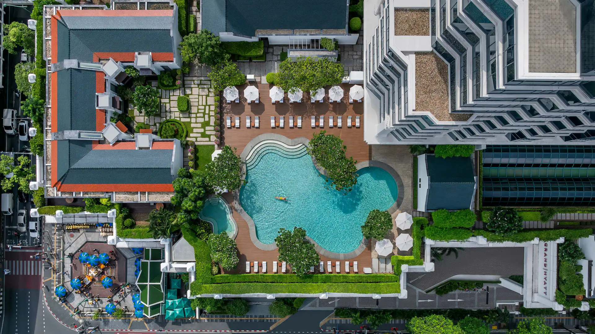 BANGH-P1462-Pool-Bird-Eye-View